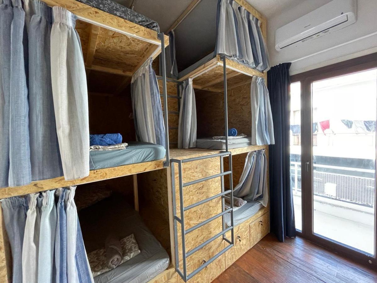 Mixed Dormitory Room